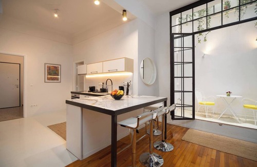 Psirri Apartment | Ebullience - Chic Apt | Near Metro & Acropolis