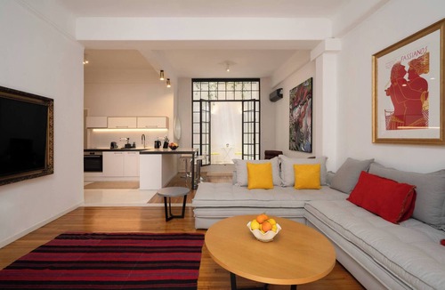 Psirri Apartment | Ebullience - Chic Apt | Near Metro & Acropolis