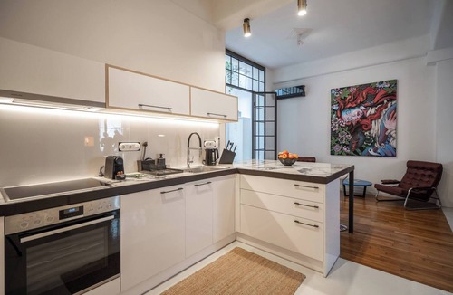 Psirri Apartment | Ebullience - Chic Apt | Near Metro & Acropolis