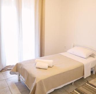 Pyrgos Villa | EftychiaHouse