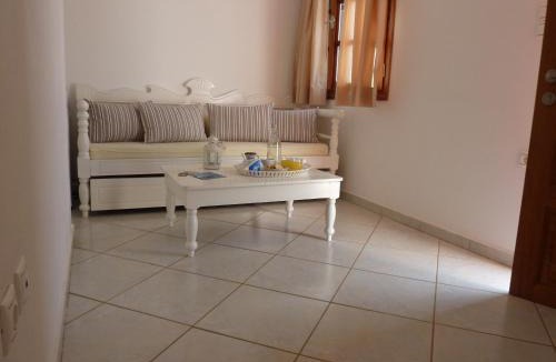 Elafonisos Hotel | Eight Dimensions Capari Suites Elafonisos
