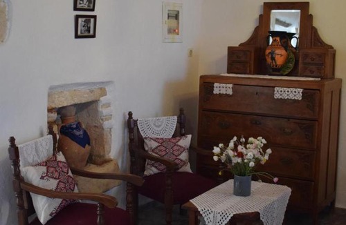 Megala Chorafia House | Eirini's Stone House