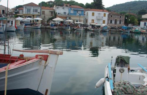 Polichnitos Apartment | Eirini Sea House