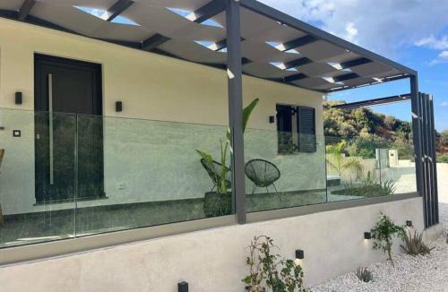 Platanias Apartment | Ek Ornelakis, Luxury Country House with Jacuzzi