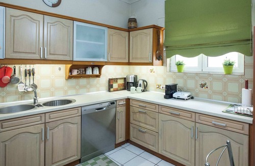 Korydallos Apartment | Elegant 2 Bd Apt with Balcony in Korydallos Square