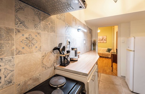 Athens Apartment | Elegant 2-bedroom apartment Near National Museum