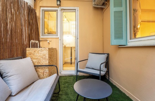 Athens Apartment | Elegant 2-bedroom apartment Near National Museum