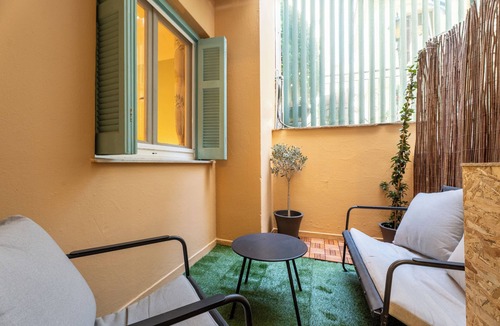Athens Apartment | Elegant 2-bedroom apartment Near National Museum