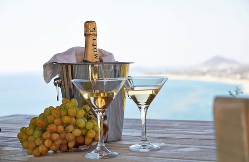 Maragas Villa | Elegant Naxos Villa | Villa Eirini | 7 Bedrooms | Private Pool | Gorgeous Sea.