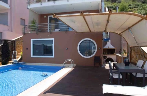 Chalcis Villa | Elegant Nian Villa Sea - Luxury Stay in Drosia, Chalkida