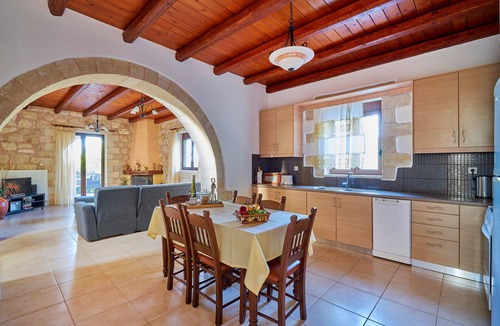 Xirokampi Villa | Elina Villa, a stone villa with private pool, bbq and sea view
