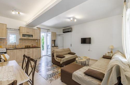 Neo Klima Apartment | Elios Cozy Apartment - Spacious Island Living