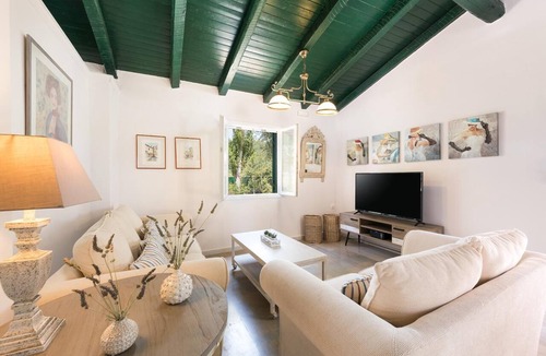 Parelia Villa | Elissavet - Three Bedroom Villa, Sleeps 6