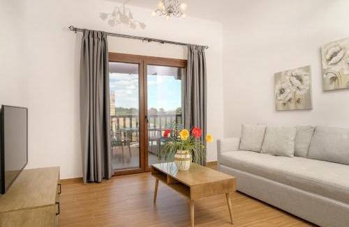 Nea Rodha Apartment | Elizabeth stone house