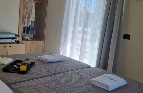 Daratsos Hotel | Eloque Simple living space