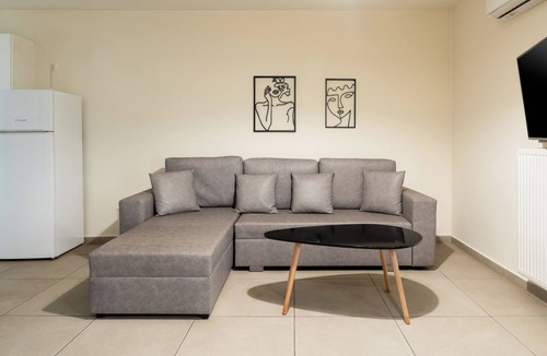 Pangrati Apartment | Elysee apartment 1