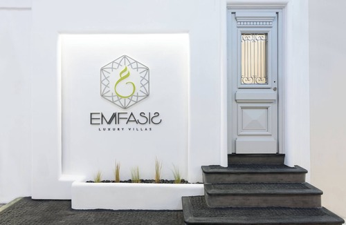 Fira Villa | Emfasis Luxury Villa