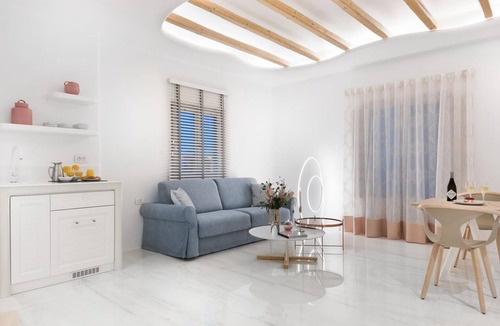 Fira House | Emfasis Luxury Villa