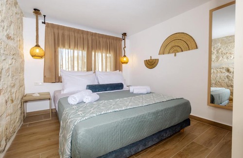 Heraklion Apartment | Endless Green by RentHub