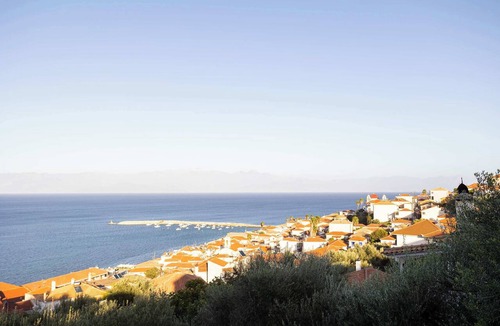 Koroni Bed & Breakfast | Eneos Residence - Koroni Garden Getaway