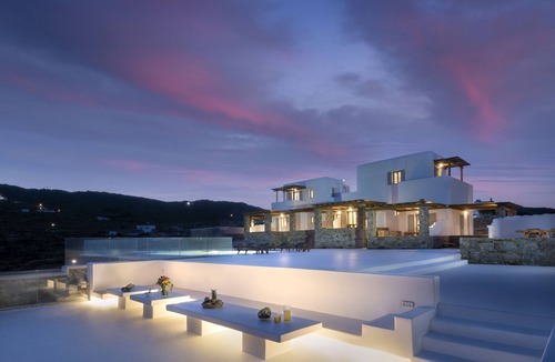 Ano Mera Apartment | Enjoy the sunset in a boho ambiance with the best view over the sea