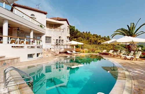 Melissopetra House | Epidavros Villas - Gardenia Garden Retreat w Pool