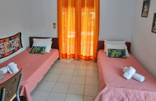 Eretria Apartment | Eretria Cozy Haven - Spacious Garden Retreat