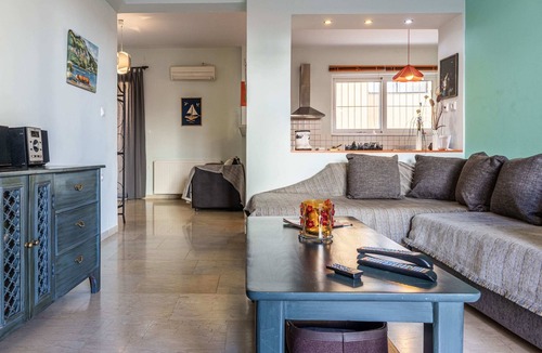 Kalamata House | Erika's Oasis - Stylish Gem inthe Heart of History