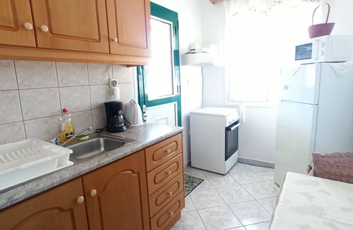 Kamari Apartment | Escape to this Sea View Apartment close to Kalymnos Climbing Routes