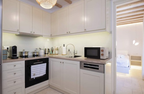 Herronisos Apartment | Ethereal House - Seafront by Cheronissos Beach