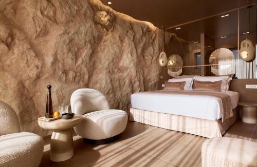 Psarou Hotel | Ethereum Luxury Suites, a member of Mykonos Highlights