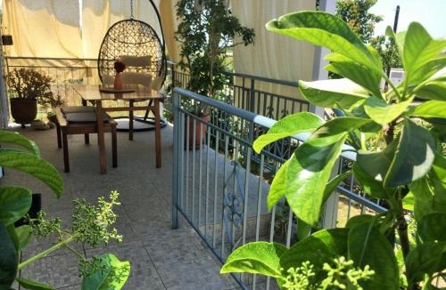 Lepreo Apartment | Evilion house inTholo. Sea, nature, relaxation!