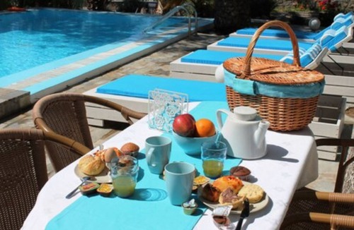 Perissa Villa | Evizorzia Villas -Olive Tree Green Villa