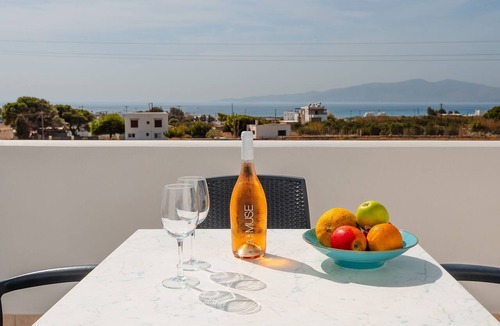 Naxos Hotel | Evripus Suites Hotel
