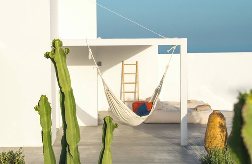 Santorini Apartment | Exclusive dual-suite unit with private infinity pools at Santorini Heights