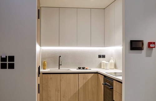 Piraeus House | Executive Apartment by Fasma Suites