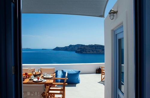 Oia Villa | Exquisite Santorini Villa | Etoile Luxury Cavehouse | Santorini Exceptional