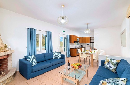 Kavallos House | für 16 Personen in Kavallos, Kreta (West-Kreta) by Interhome