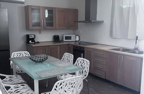 Saronikos Apartment | Fabulous 2-bedroom apartment with AC in Kalivia Thorikou