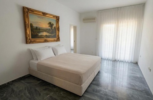 Kineta Apartment | falainamisos
