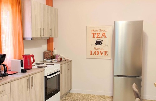 Petralona Apartment | Family apartment in Acropolis with roof garden