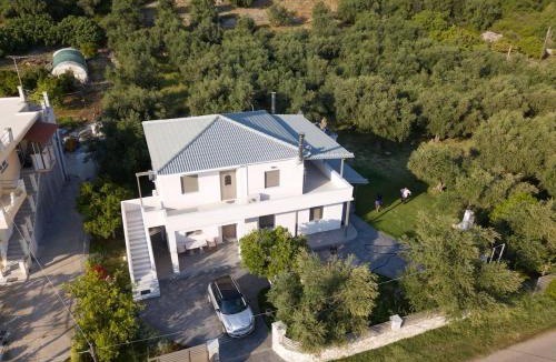 Zakharo Apartment | Family house close to Ancient Olympia
