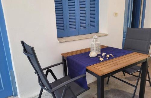 Methana House | Family House with Garden 3 min to Beach