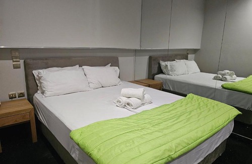Moschato-Tavros Hotel | Feevos