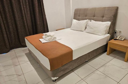 Moschato-Tavros Hotel | Feevos