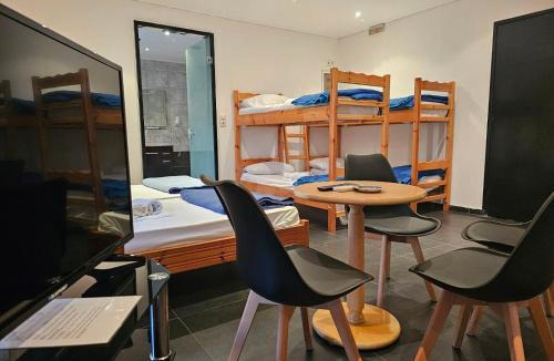 Moschato-Tavros Hotel | Feevos