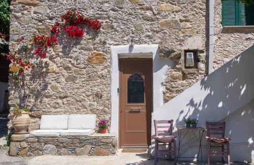 Perivolia Apartment | Feneri 3 -Cozy rustic Apt 20' from Elafonisi beach