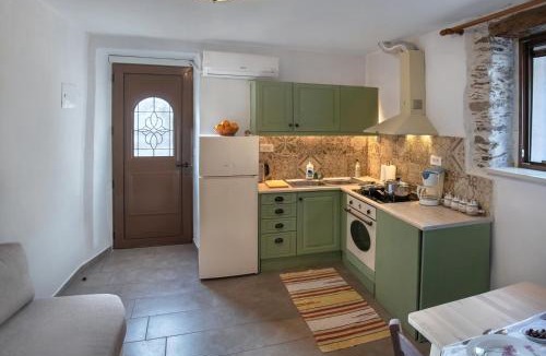 Perivolia Apartment | Feneri 3 -Cozy rustic Apt 20' from Elafonisi beach