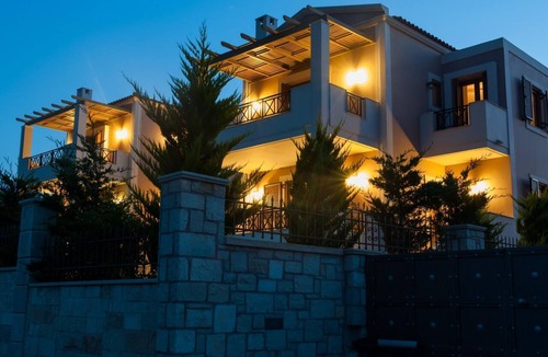 Adele House | Ferienvilla Natur mit Pool und Terrasse by Interhome