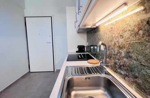 Kerameikos Apartment | Fifth Sense in Athens by ΜΡS